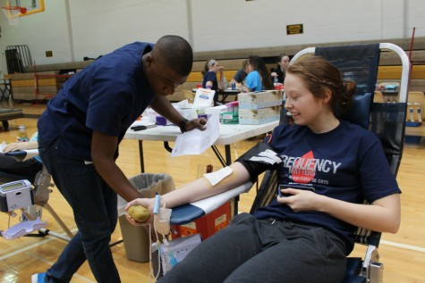 Juniors and Senior Students act as Heroes