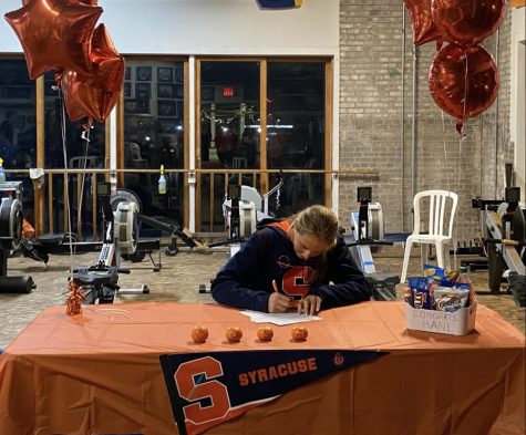 Hannah Fagioli participates in National signing day. Fagioli went through a commitment process to sign to row for Syracuse University.